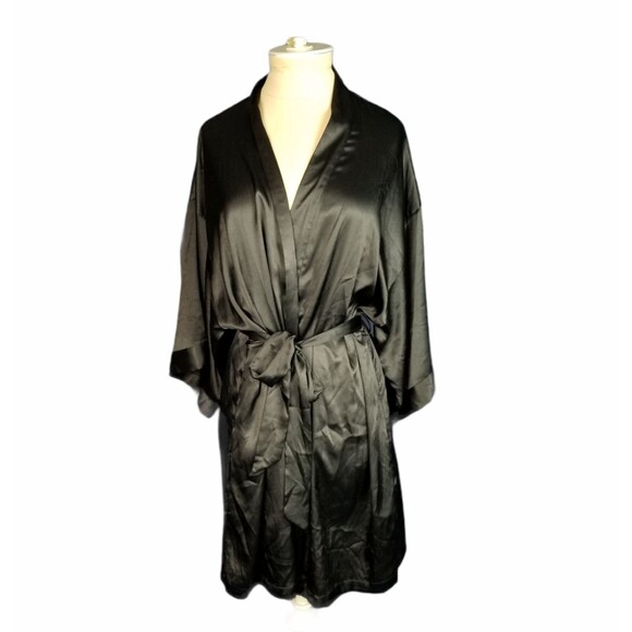 Victoria's Secret Black Satin Short Belted Pockets Size Medium/Large - Picture 1 of 3